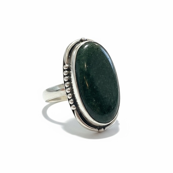 NEW GREEN JADPER RING - Picture 3 of 5